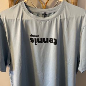 Sigrun tennis lightweight court tennis tee NWT large